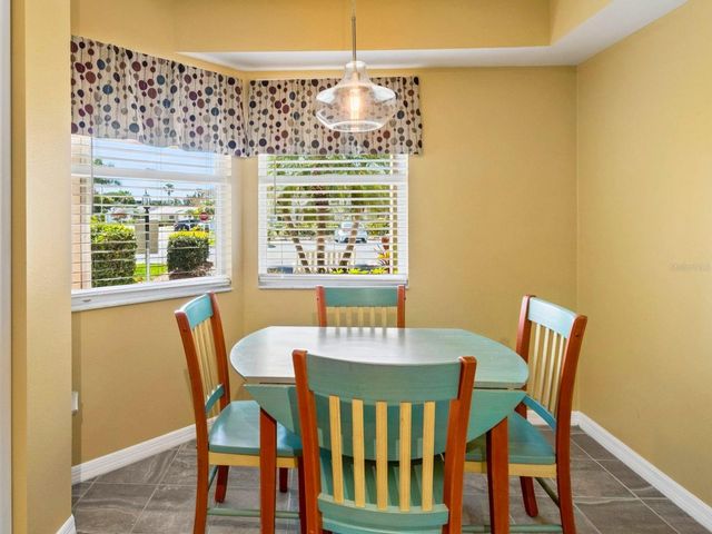 1612 FAIRWAY TRACE A, Palmetto, FL 34221