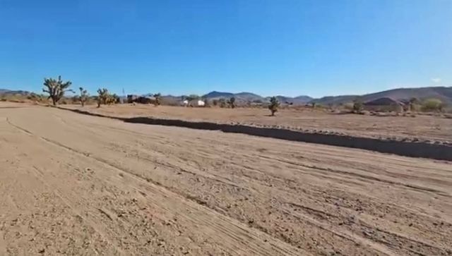 21284 N Ventura Drive, White Hills, AZ 86445