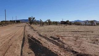 21284 N Ventura Drive, White Hills, AZ 86445