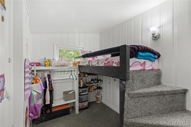 9329 Latrobe Avenue, St Louis, MO 63114