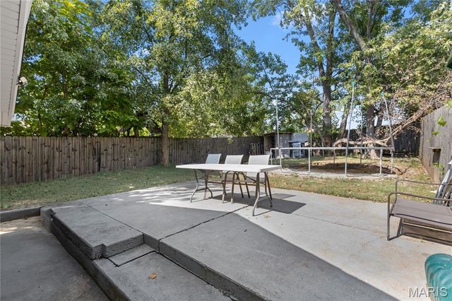 9329 Latrobe Avenue, St Louis, MO 63114