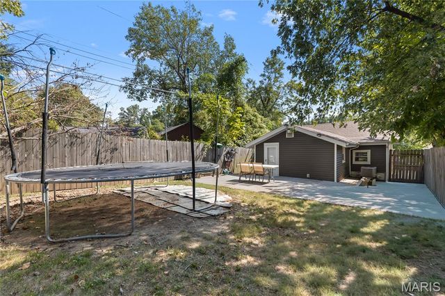 9329 Latrobe Avenue, St Louis, MO 63114