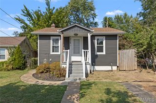 9329 Latrobe Avenue, St Louis, MO 63114