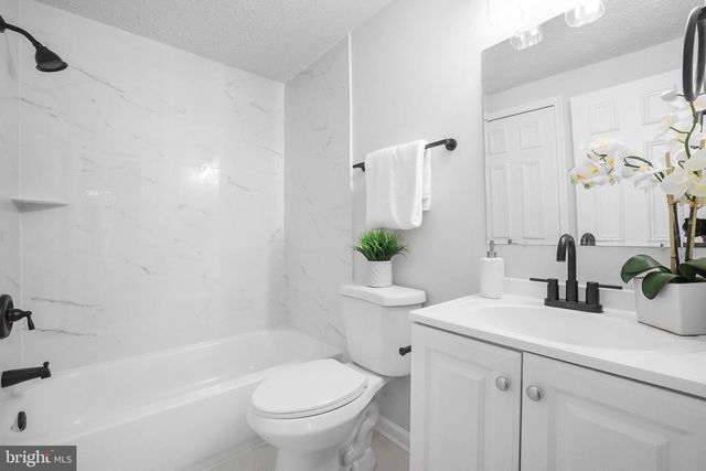 3004 N DALE LN, Bowie, MD 20716