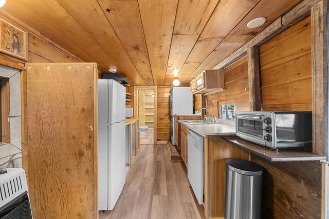 90 19th Street, Ellijay, GA 30540