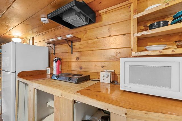 90 19th Street, Ellijay, GA 30540