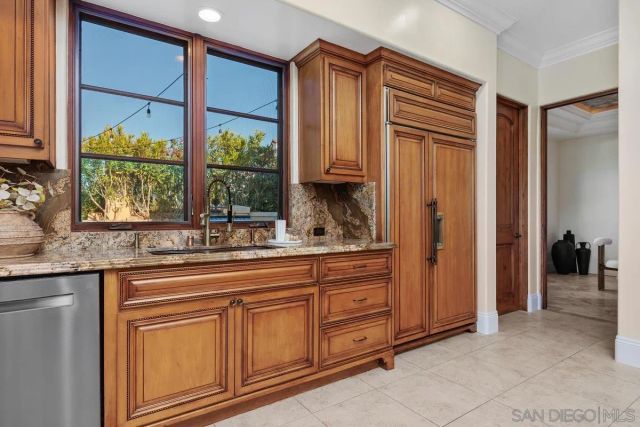 16647 Riding High Way, San Diego, CA 92127