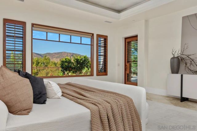 16647 Riding High Way, San Diego, CA 92127