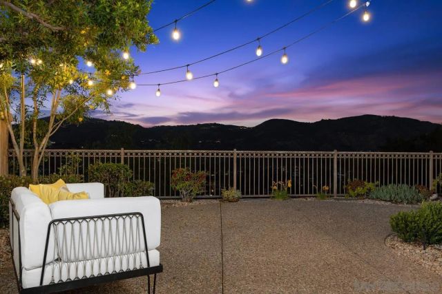 16647 Riding High Way, San Diego, CA 92127