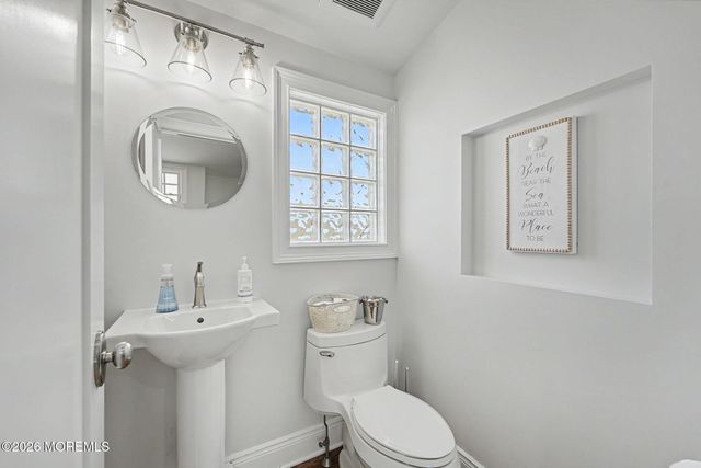7 E Church Street, Sea Bright, NJ 07760