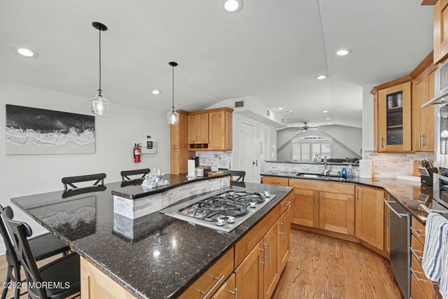 7 E Church Street, Sea Bright, NJ 07760