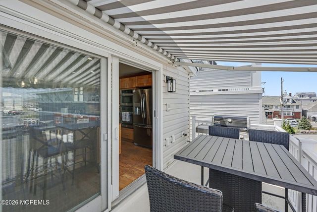7 E Church Street, Sea Bright, NJ 07760