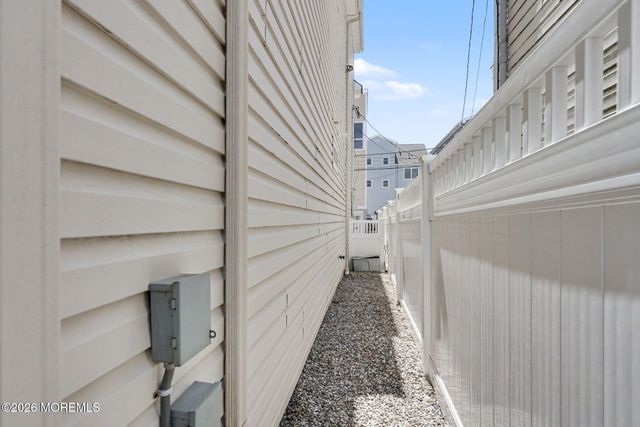 7 E Church Street, Sea Bright, NJ 07760
