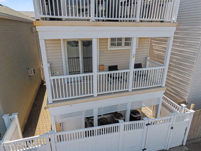 7 E Church Street, Sea Bright, NJ 07760