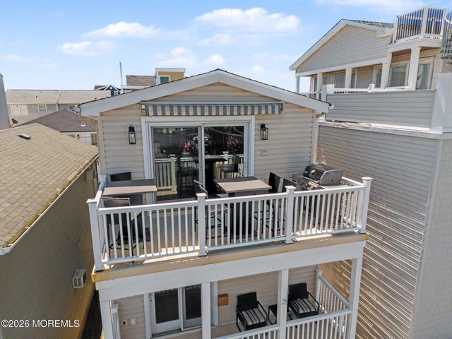 7 E Church Street, Sea Bright, NJ 07760