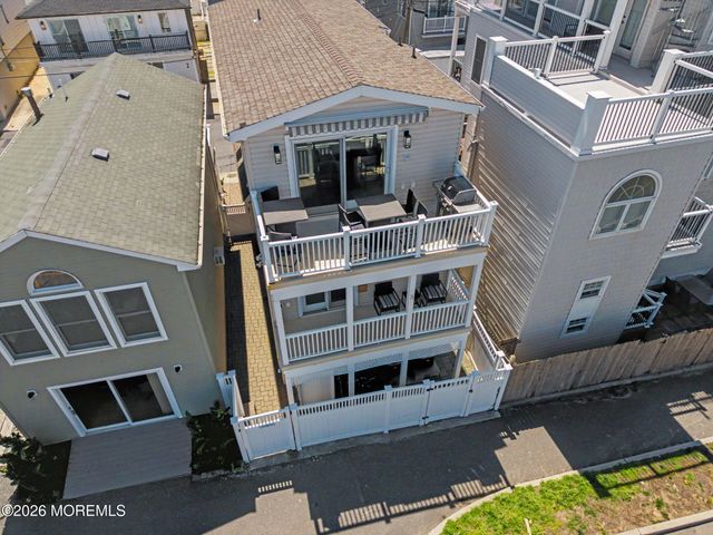 7 E Church Street, Sea Bright, NJ 07760