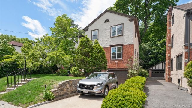 156 Forster Avenue, Fleetwood, NY 10552