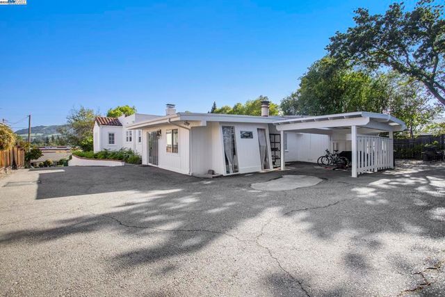 366 Ilo Ln, Danville, CA 94526