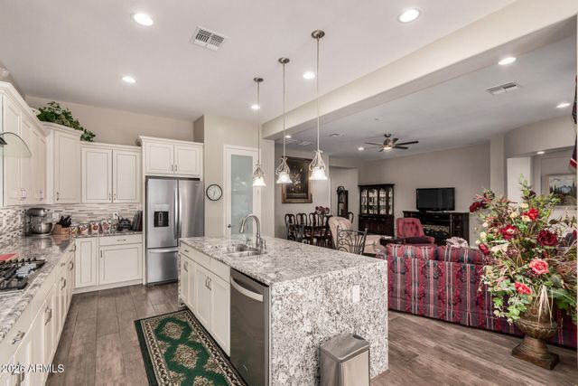 29296 N 70TH Avenue, Peoria, AZ 85383