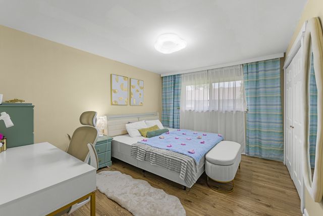 7A Kingery Quarter 201, Willowbrook, IL 60527