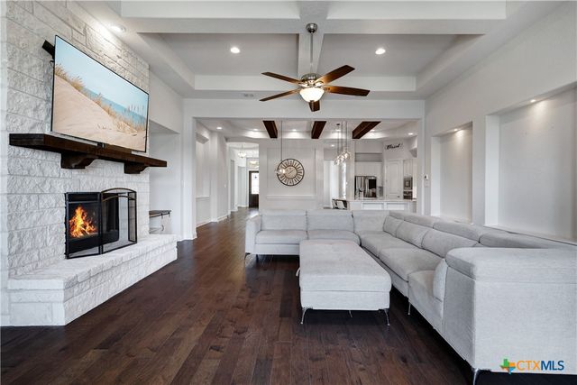 621 Oldenburg, New Braunfels, TX 78132
