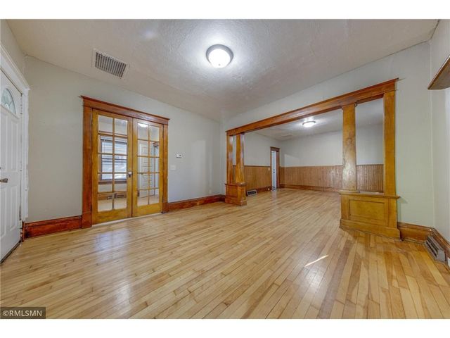 3842 Fremont Avenue N, Minneapolis, MN 55412