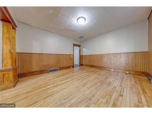 3842 Fremont Avenue N, Minneapolis, MN 55412