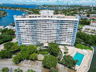 7441 Wayne Avenue 1R, Miami Beach, FL 33141
