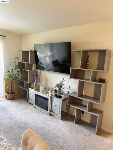 1305 Boulevard Way 210, Walnut Creek, CA 94595