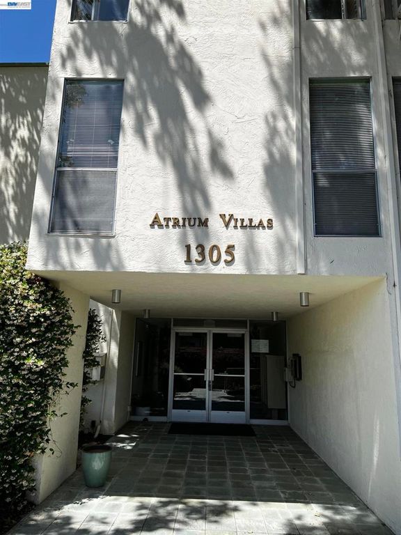 1305 Boulevard Way 210, Walnut Creek, CA 94595