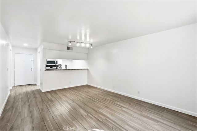 12601 Van Nuys 111, Pacoima, CA 91331