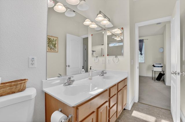 5 Outer Banks Pl, Sacramento, CA 95835