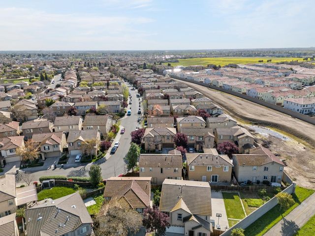 5 Outer Banks Pl, Sacramento, CA 95835