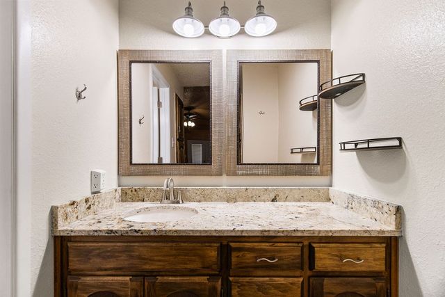 8813 Princeton Ave, Odessa, TX 79764