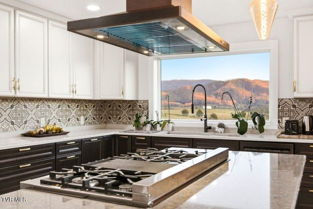 370 Laws Road, Limestone, TN 37681