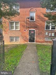 1424 EASTERN AVENUE B2, Washington, DC 20019