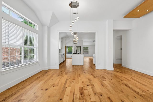 6220 Harrogate DR, Austin, TX 78759