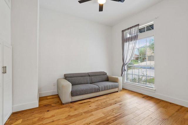 6220 Harrogate DR, Austin, TX 78759