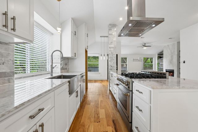 6220 Harrogate DR, Austin, TX 78759