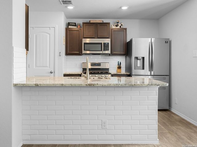 5526 Rosillo Gate, San Antonio, TX 78222