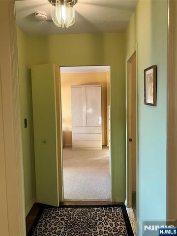 280 Prospect Avenue 11H, Hackensack, NJ 07601