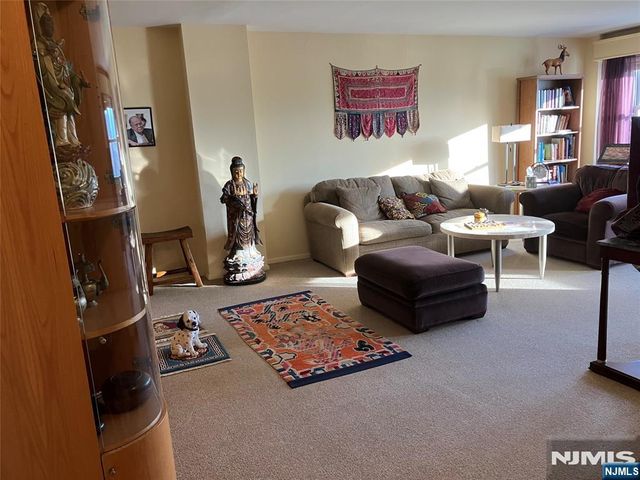 280 Prospect Avenue 11H, Hackensack, NJ 07601