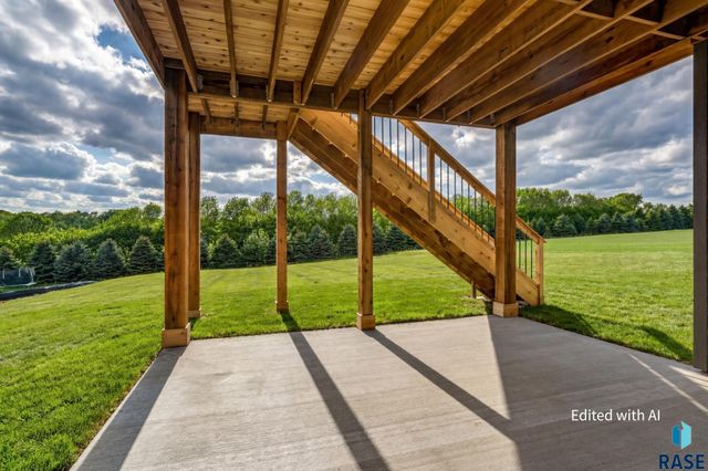 1207 S Stoakes Ave Avenue, Sioux Falls, SD 57110