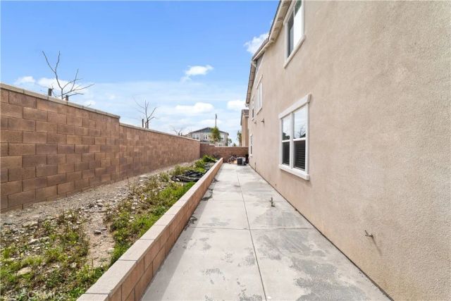 16744 Stags Leap Lane, Fontana, CA 92336