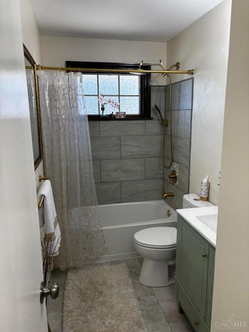 546 Brunswick Drive, Forest Park, OH 45240