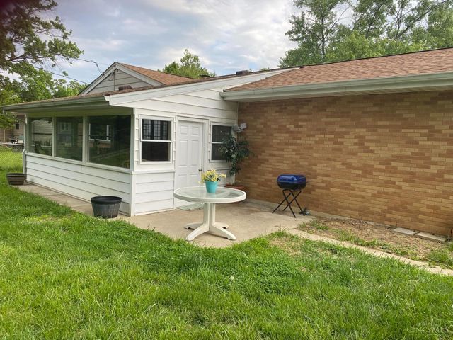 546 Brunswick Drive, Forest Park, OH 45240