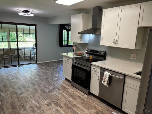 546 Brunswick Drive, Forest Park, OH 45240