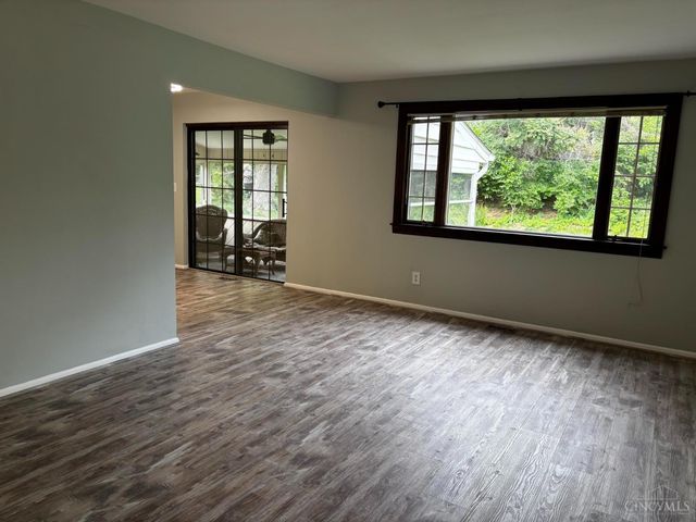 546 Brunswick Drive, Forest Park, OH 45240