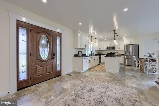 41 GARLOFF RD, Myerstown, PA 17067
