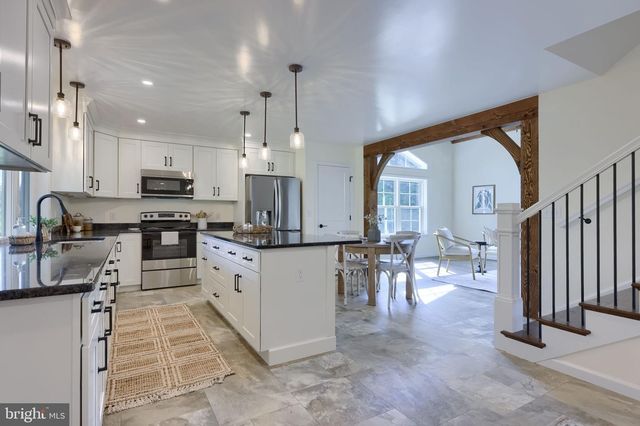 41 GARLOFF RD, Myerstown, PA 17067
